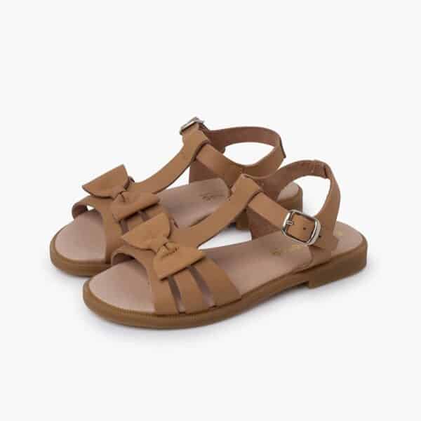 SANDALIAS NIÑA PIEL LAZO CIERRE HEBILLA BEIGE