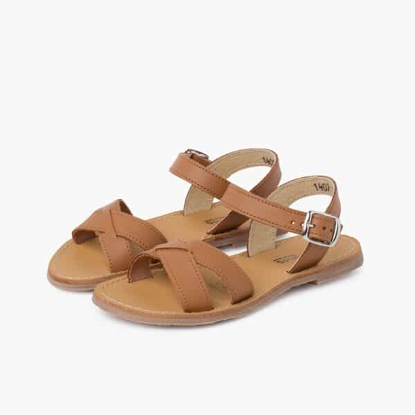 SANDALIAS NIÑA PIEL LISA CRUZADA CUERO
